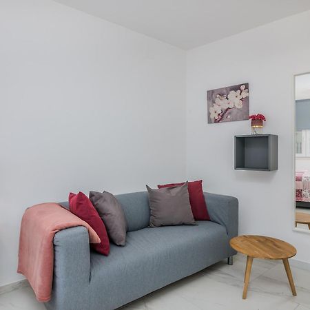 Apartments Elle Luxury Vantacici Malinska Exterior photo