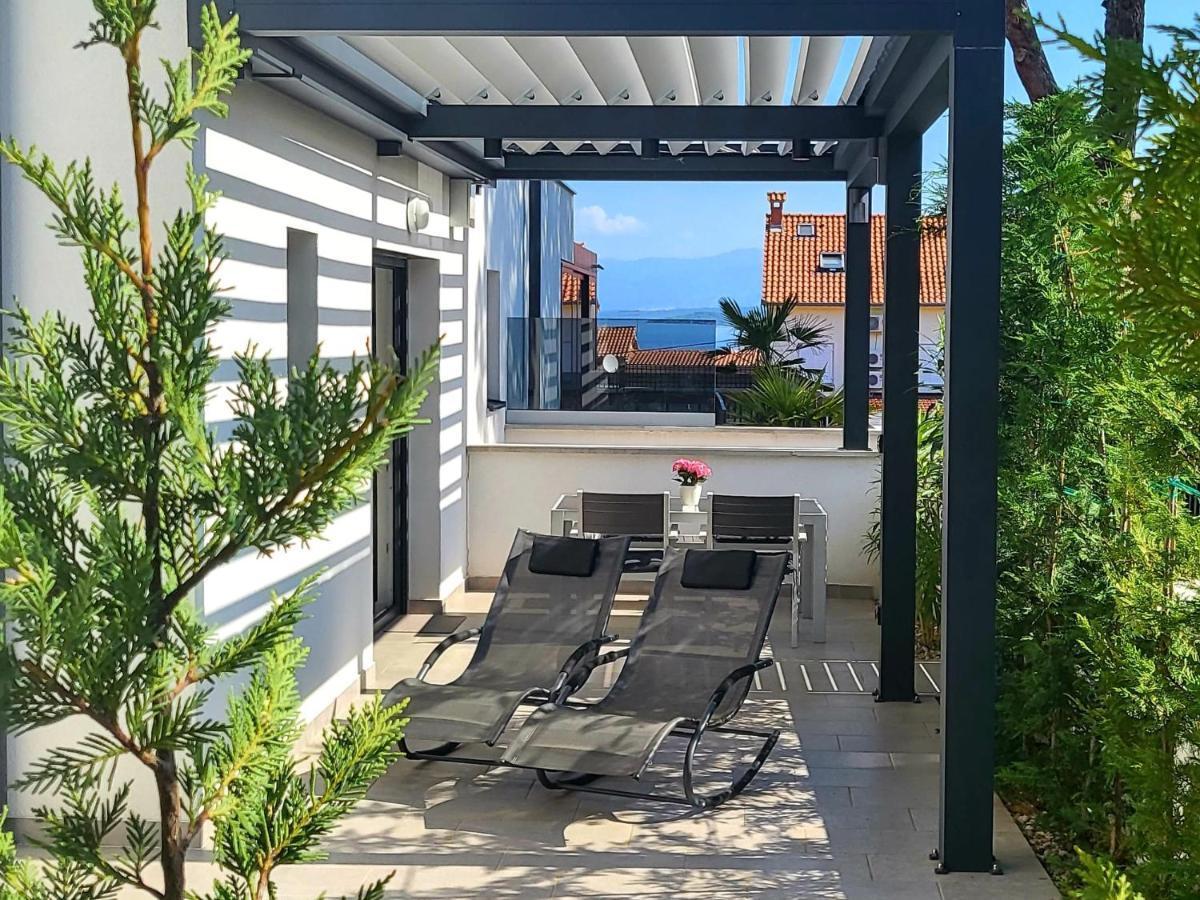 Apartments Elle Luxury Vantacici Malinska Exterior photo